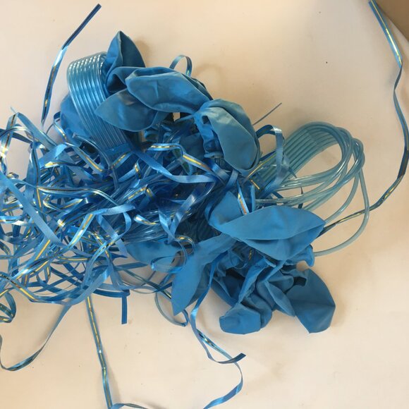 Zuru Bunch-O-Balloons Self-Sealing Party Balloons Pump - Picture 14 of 15